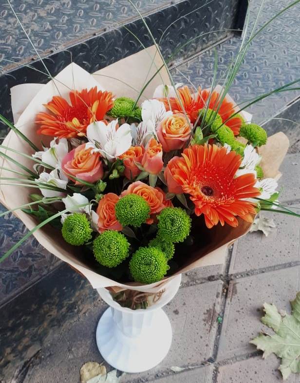 Букет цветов из: Герберы, Хризантемы, Альстромерии и Розы в Разметелево