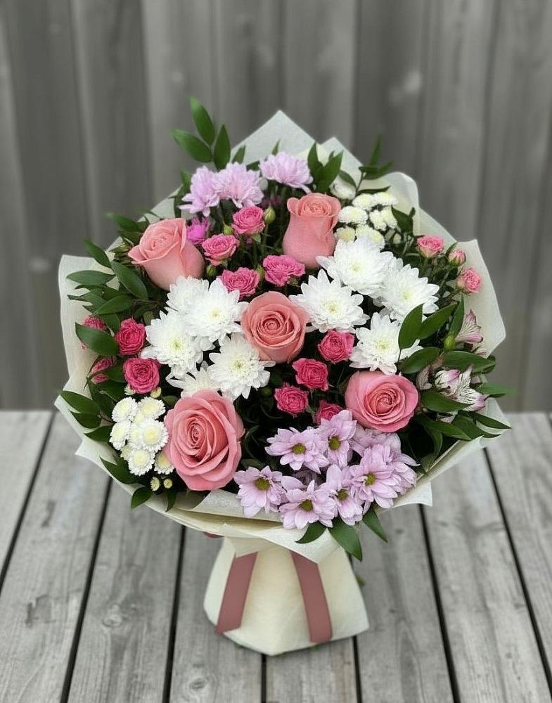 Букет цветов из: Альстромерии, Гвоздики, Розы и Хризантемы в Разметелево