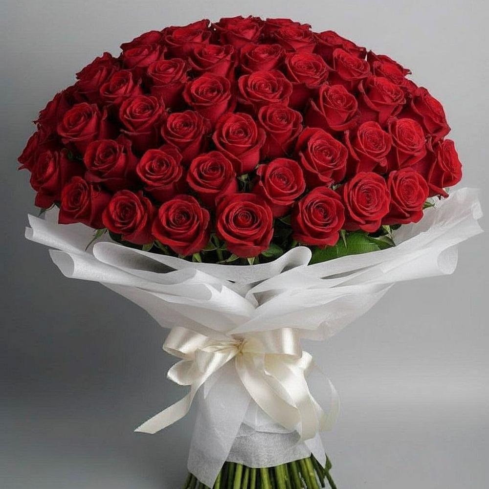 Букет 101 Красная роза Блэк Мэджик в Разметелево