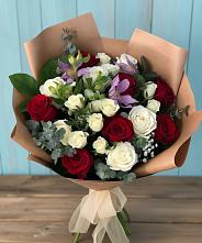 Букет цветов из:  Розы и Альстромерии в Разметелево