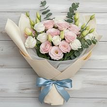 Букет цветов из:  Лизиантусы #REPLACE_PRED# Разметелево