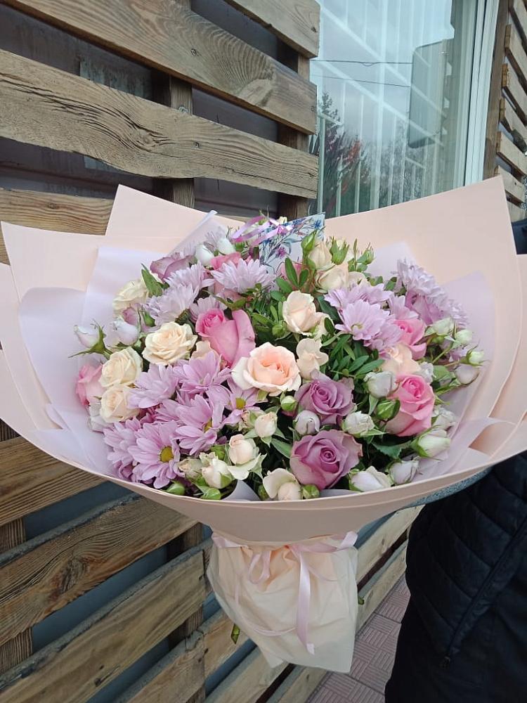 Букет цветов из: Розы и Хризантемы в Разметелево