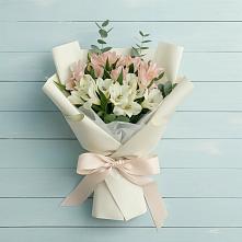 Букет цветов из:  Альстромерии #REPLACE_PRED# Разметелево