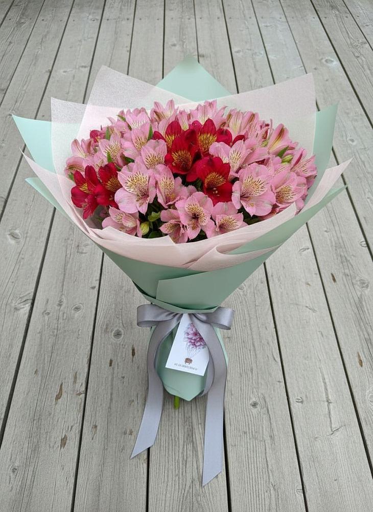 Букет цветов из: Альстромерии в Разметелево