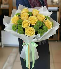 Букет цветов из:  Хризантемы и Розы в Разметелево